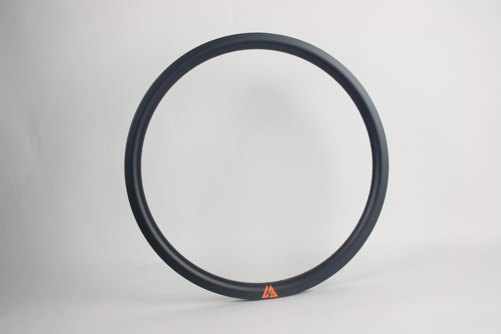 light-bicycle-carbon-BMX-rim-24in-moto-cruiser