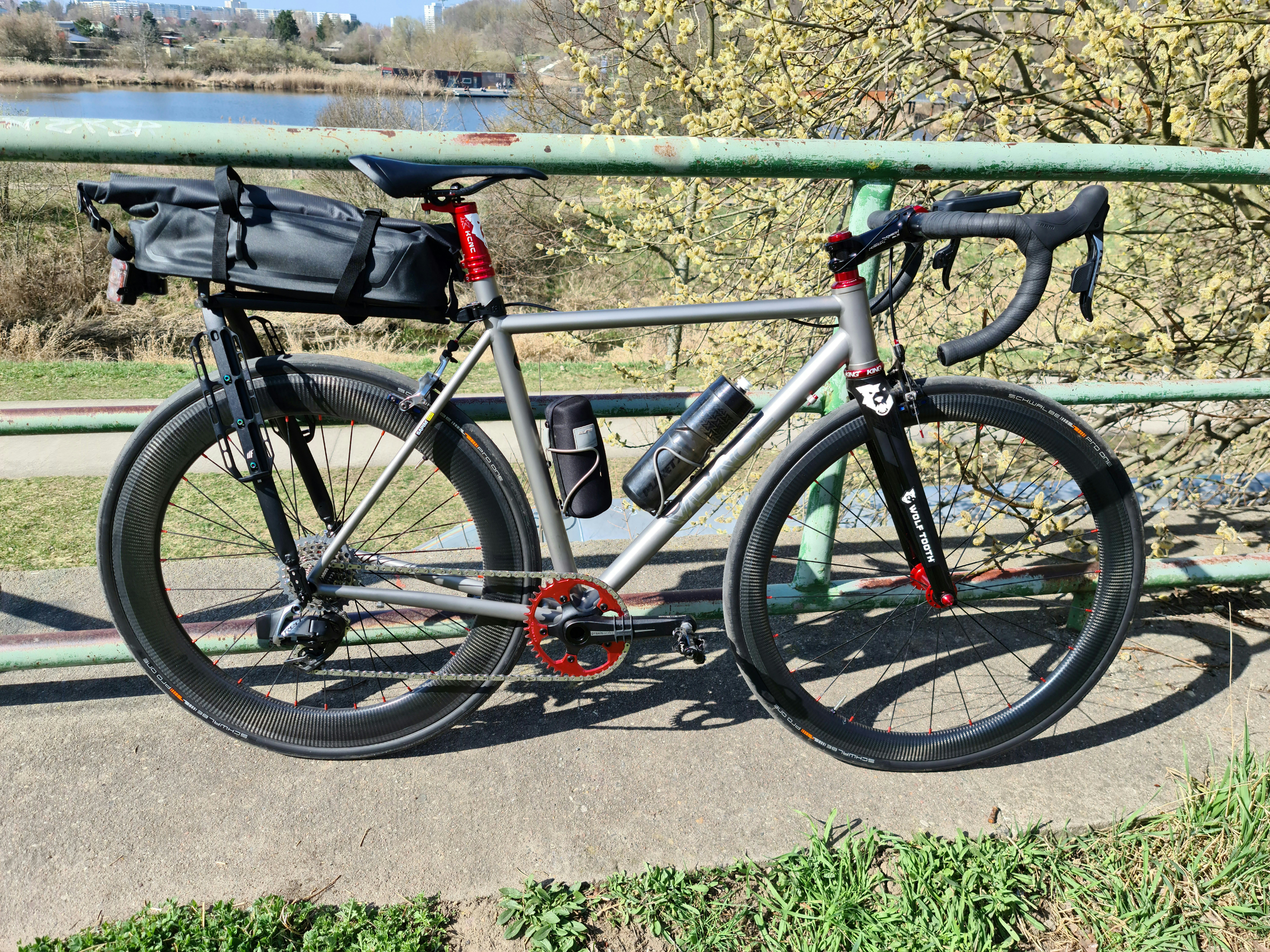 VPACE-T1R-Titanium-on-light-bicycle-r45-front-r65-rear-carbon-wheelset