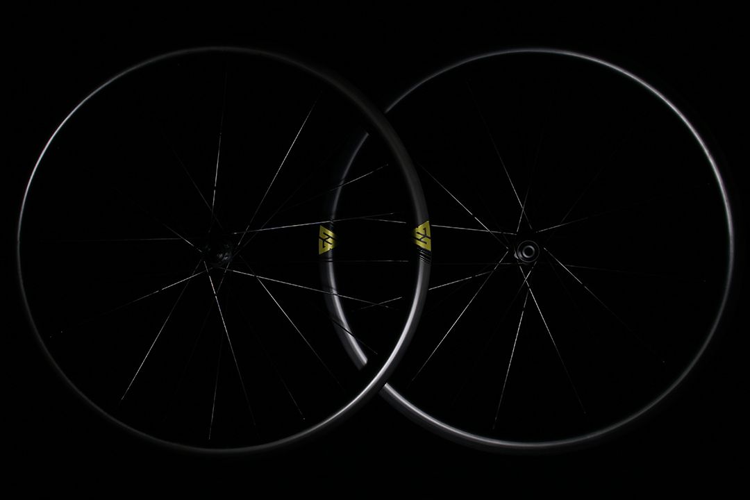 Custom-carbon-wheelset-AR35-All-road-falcon-pro-lightweight-carbon-rims-laced-to-dt-swiss-240-straightpull-hubs.jpeg