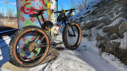 Light-Bicycle-FAT680-carbon-wheels-on-Whycycles-Big-Iron-fat-bike