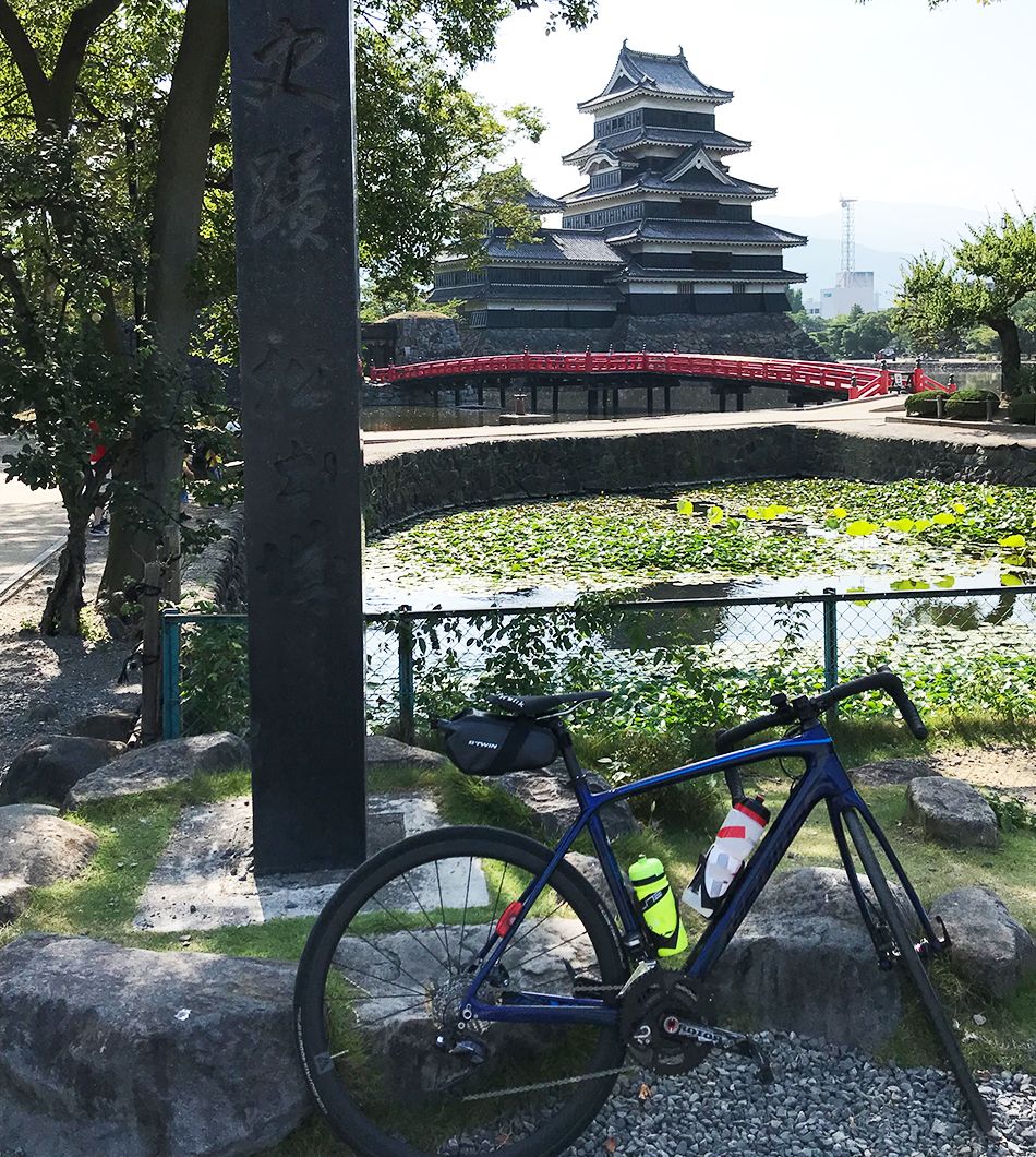 self-guided-cycling-trip-in-japan-visiting-japanese-temples.jpeg