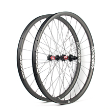 beadless carbon 29er wheelset 35mm wide tubeless compatible hand-built mtb 29er wheels