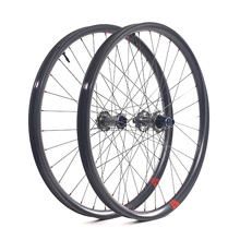 Hand-built AM730 asymmetric rim profile carbon fiber mtb 650B wheels