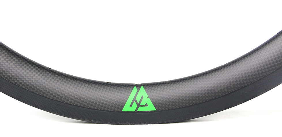 subtle appearance for BMX carbon wheel