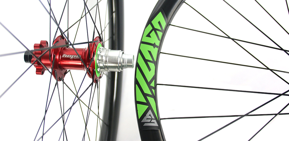Carbon Rims & Wheels - 100% Customizable | Light Bicycle