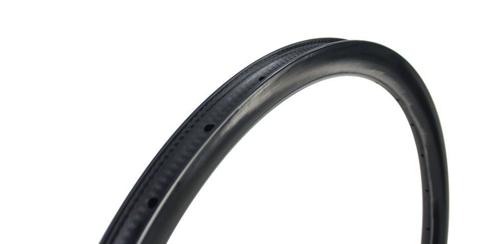 WR35 650b paintless finish carbon hoop