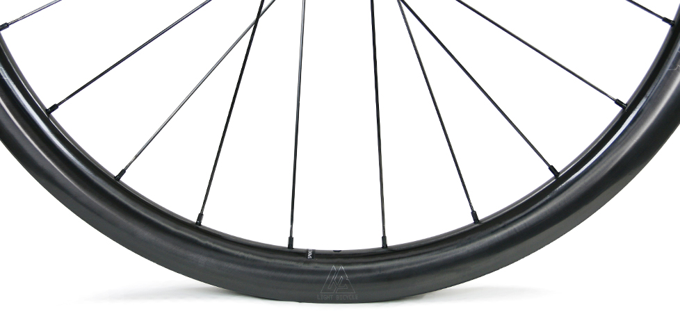 Light-Bicycle-carbon-gravel-650b-wheel