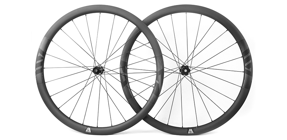 all round carbon road wheels