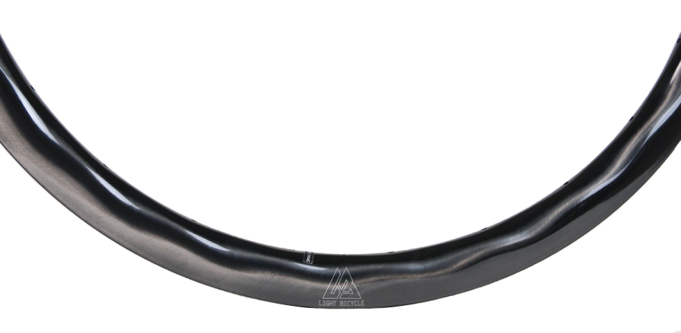 AR375-disc-rim-valve-hole-decal