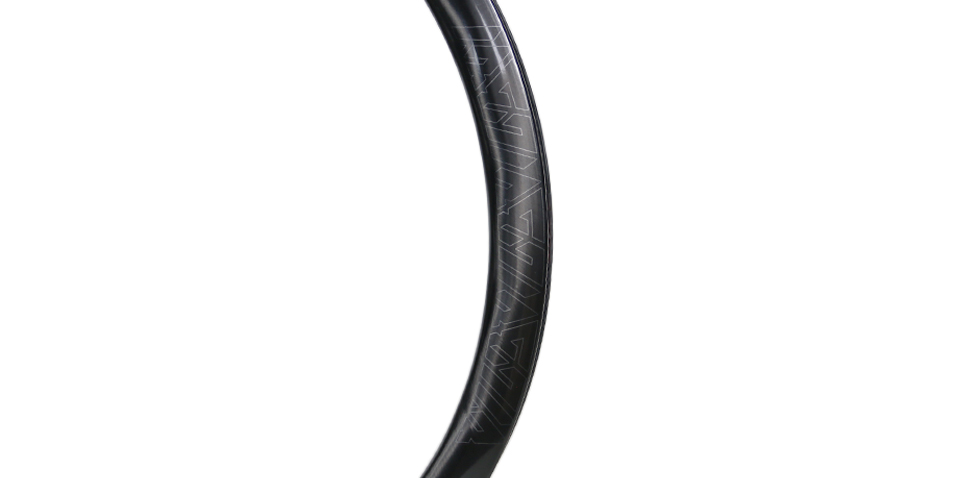 Carbon-rim-laser-engraved-decal