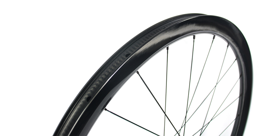 WR38-Falcon-Pro-Paintless-UD-Carbon-Gravel-Wheel