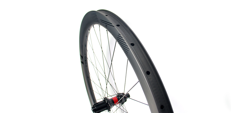 wide bicycle wheels