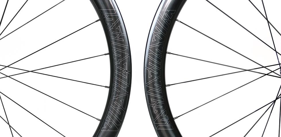 Light-Bicycle-gravel-race-wheelset-for-42mm-and-wider-tires