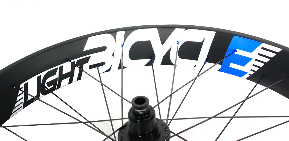 26 inch tubeless wheelset