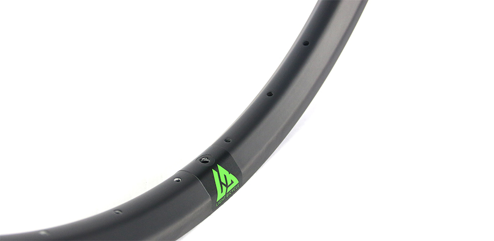 Hookless carbon 650B mtb 35mm wide AM 27.5 rims tubeless compatible