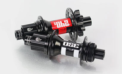 black DT SWISS 350 240s hub with XTR freehub