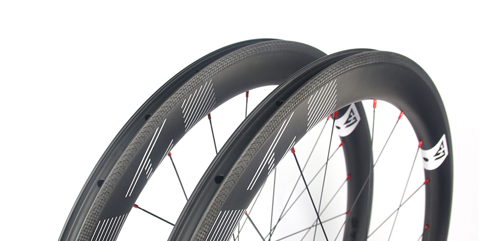 55mm Carbon Wheelset Road Bike Wheels Clincher Tubeless 700C Basalt Rim Brake