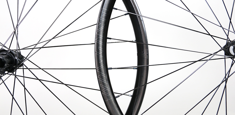 AR25-Disc-Plus-Gravel-Wheels-Laser-Decals