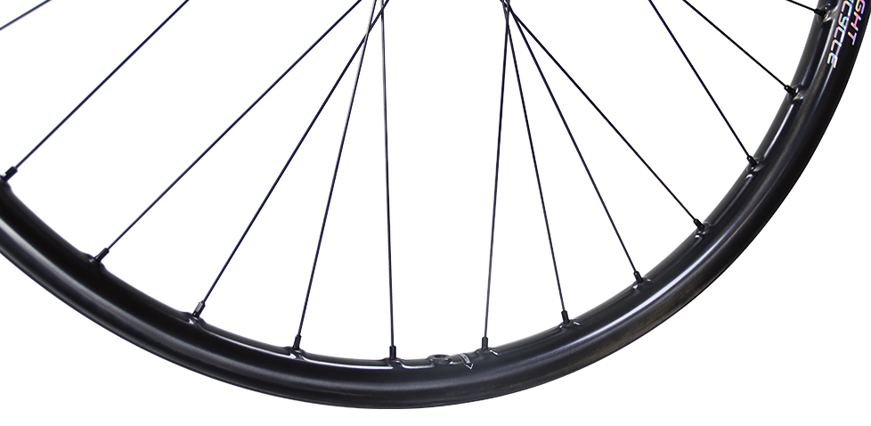 Helios-DH932-go-as-fast-as-you-can-in-downhill-while-keeping-lightness-in-the-climb.-