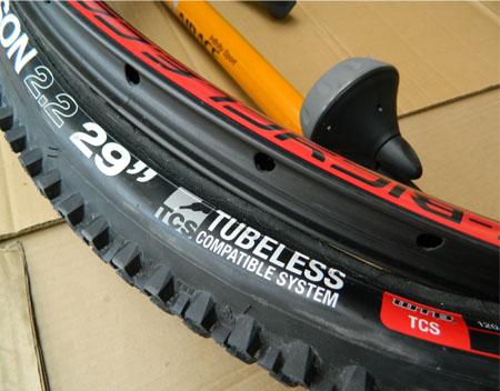 inflate tubeless tire