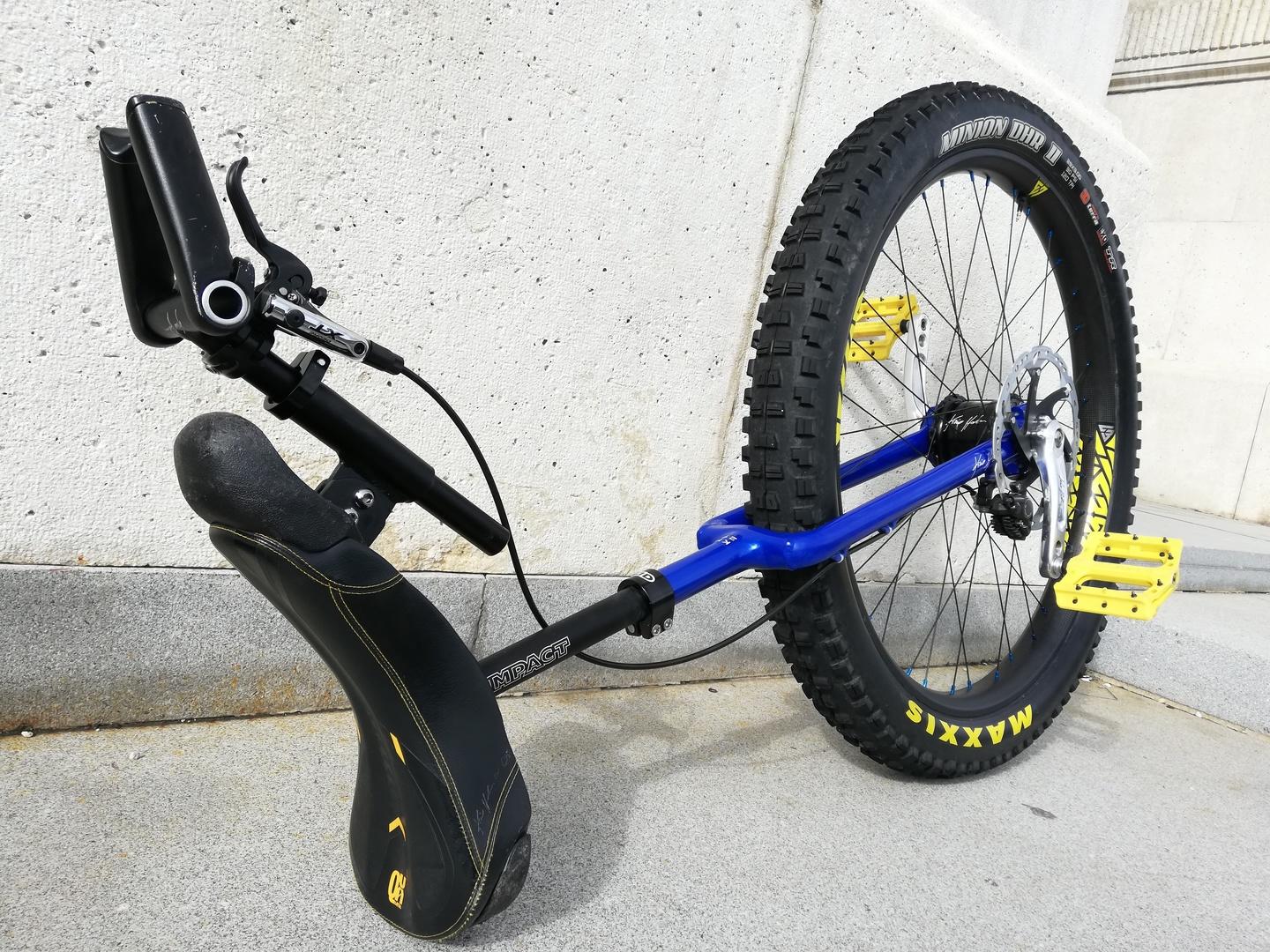 Unicycle with MAXXIS tires with Light Bicycle 29er mtb rim