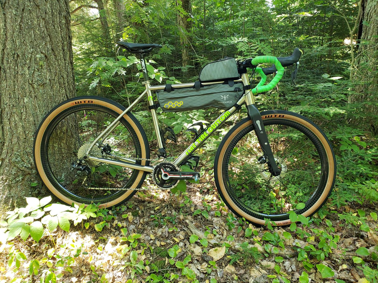 Light-Bicycle-12k-glossy-650b-gravel-road-rims-with-WTB-tires-on-FLAT-TIRE-CUSTOM-bike