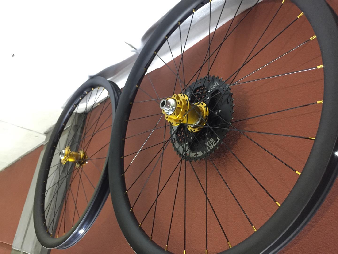 650b Light Bicycle MTB carbon rim built with Chris King hub