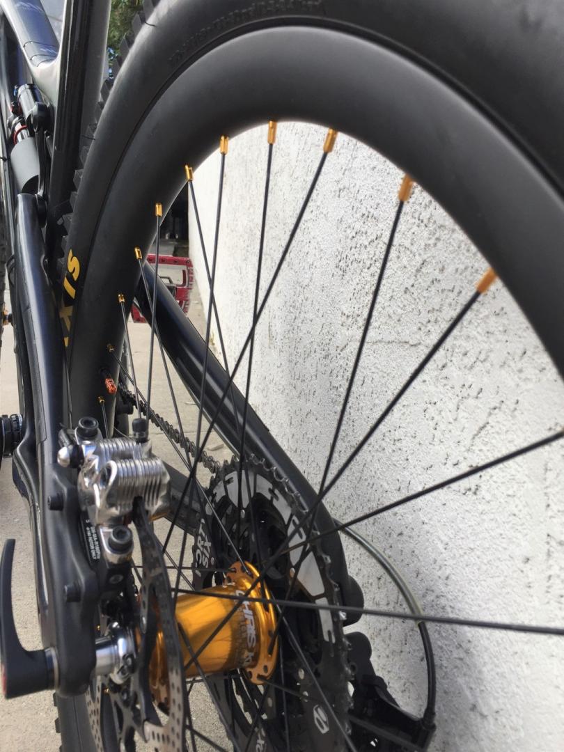 650b Light Bicycle MTB carbon rim built with Chris King hub