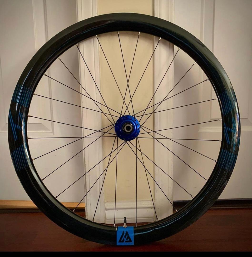 Chris-King-R45D-46mm-road-disc-carbon-wheel-blue-decals