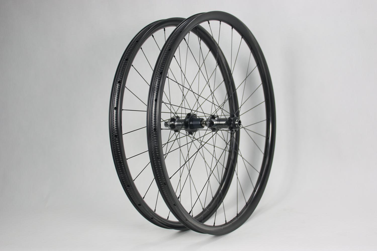 hookless-am930-carbon-wheelset-tubeless-mtb-tires-compatible