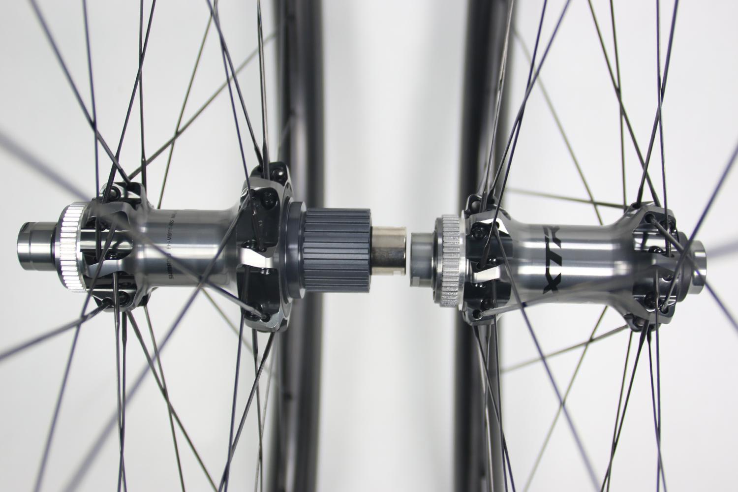 shimano-xtr-HB-M9110-BS-front-M9111-BS-rear-mountain-boost-hubs-shimano-micro-spline