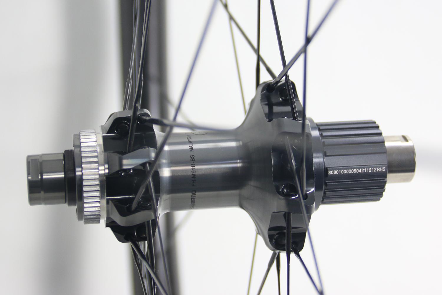 shimano-xtr-fh-m9111-bs-straight-pull-centerlock-disc-mtb-hub-12mm-boost-shimano-microspline