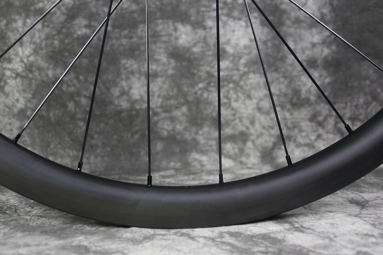 ar35-700c-road-disc-35mm-ud-matte-carbon-wheel