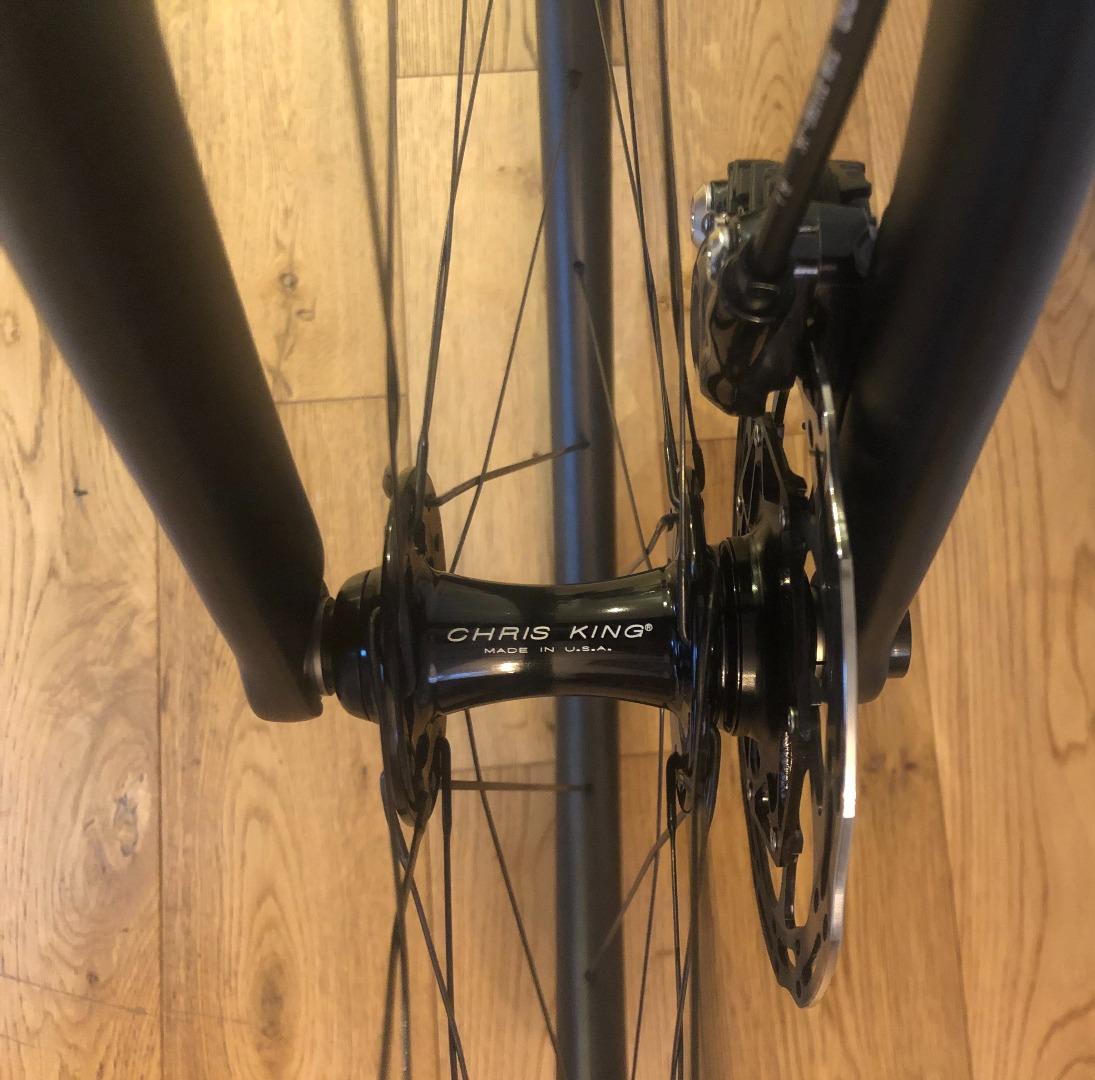 chris-king-r45d-j-bend-6-bolt-iso-hubs-black-12mm-road
