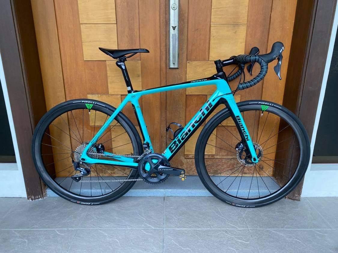 bianchi-infinito-on-light-bicycle-ar35-falcon-pro-road-wheels-review
