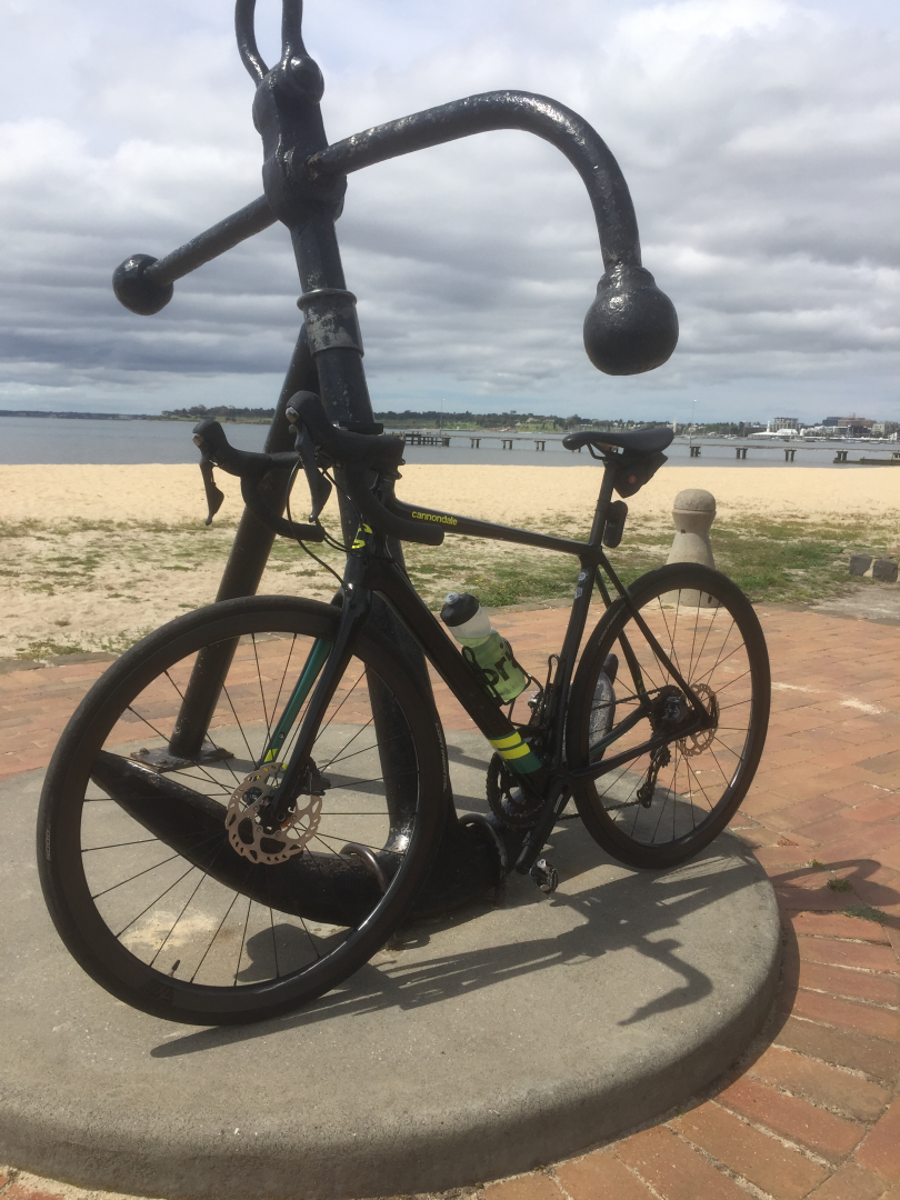 cannondale-road-bike-with-AR35-carbon-wheels