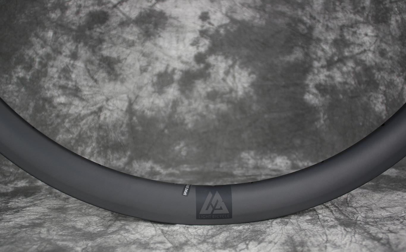 matte-black-valve-decal-for-carbon-rims