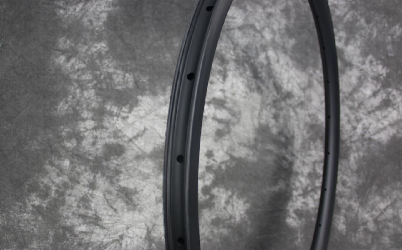 tubeless-compatible-ar36-carbon-rims-wheels-road