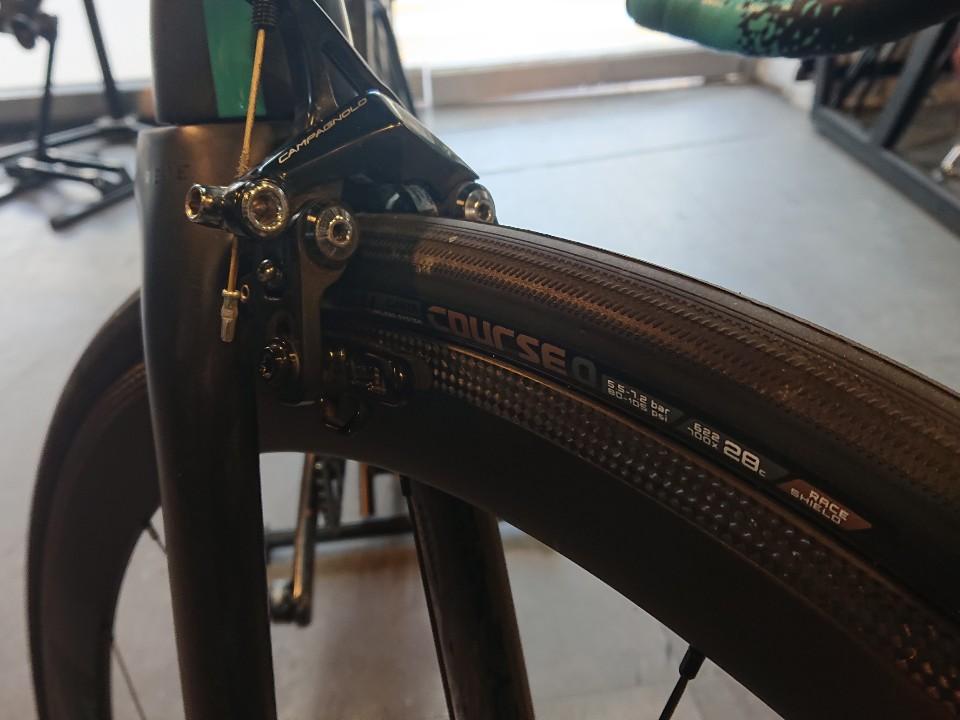 carbon-wheels-3k-brake-track-campagnolo-caliper