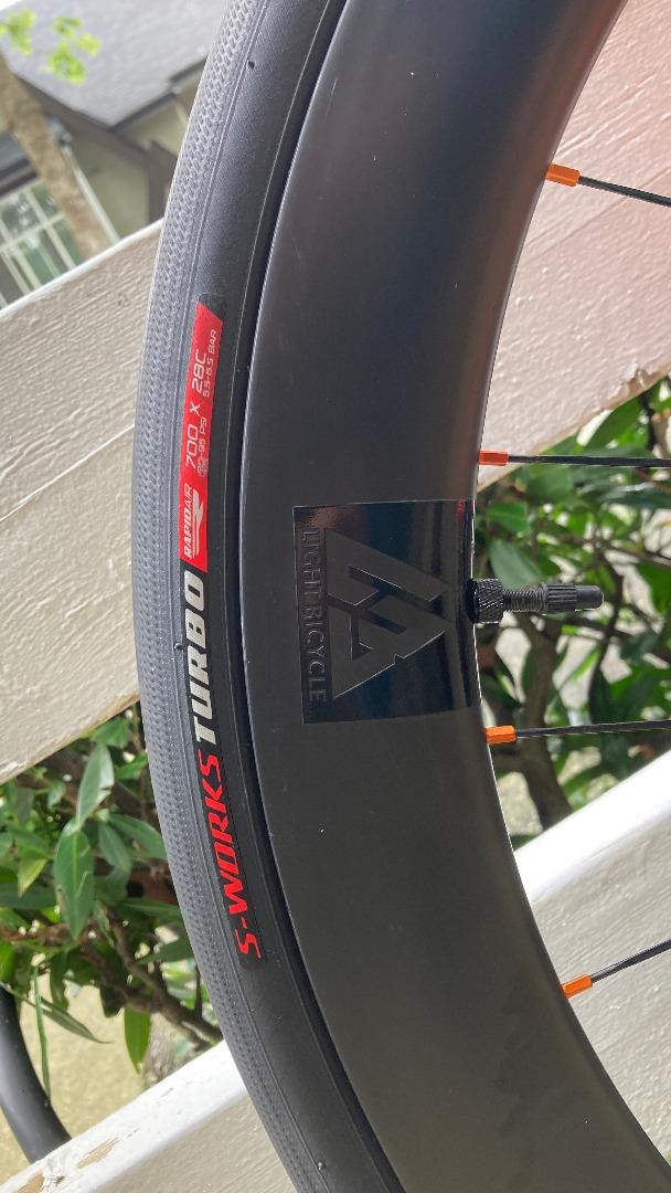 56mm-carbon-road-wheel-with-s-works-turbo-700-28c-tire
