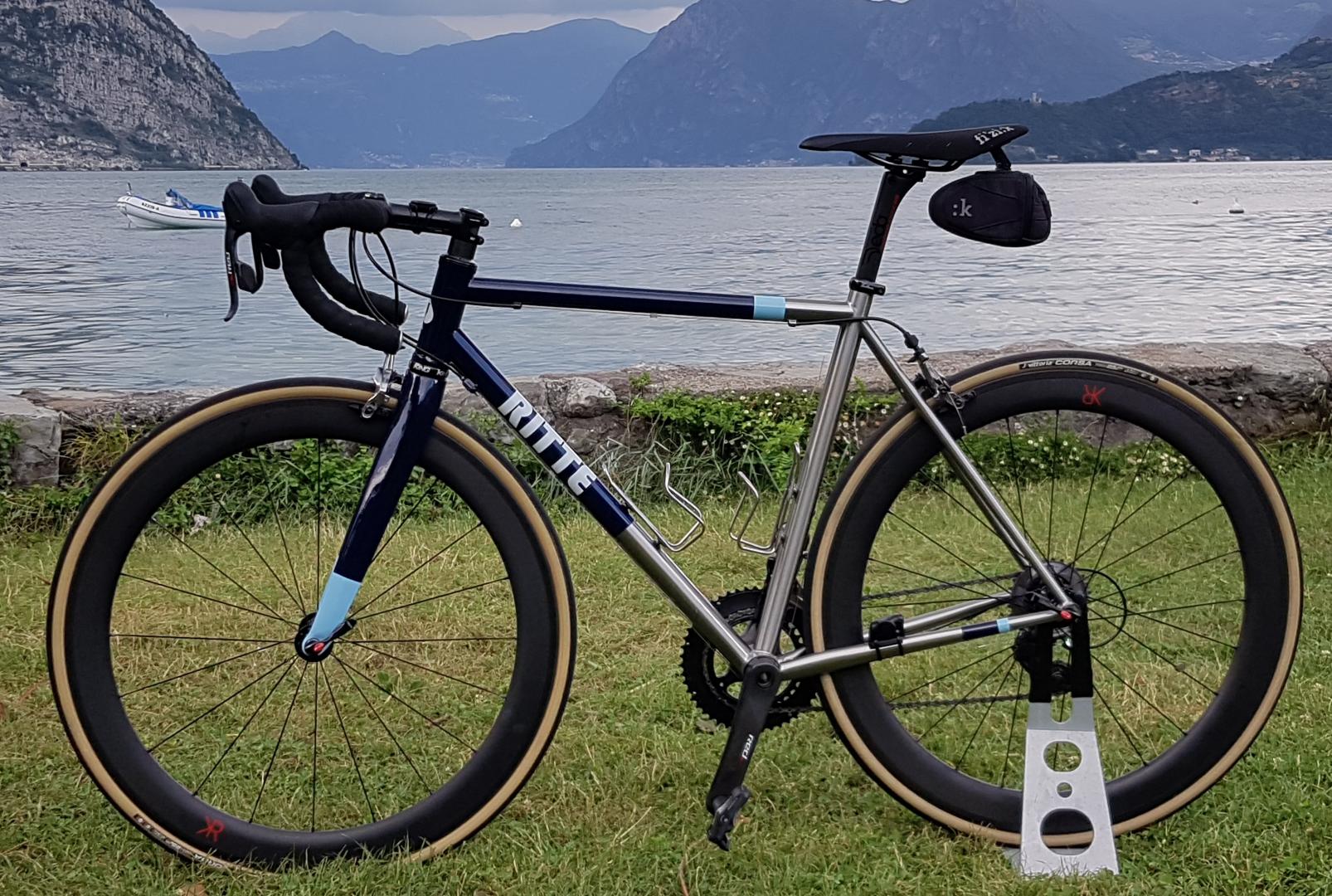 carbon-fiber-700c-55mm-deep-25mm-wide-road-bike-wheels