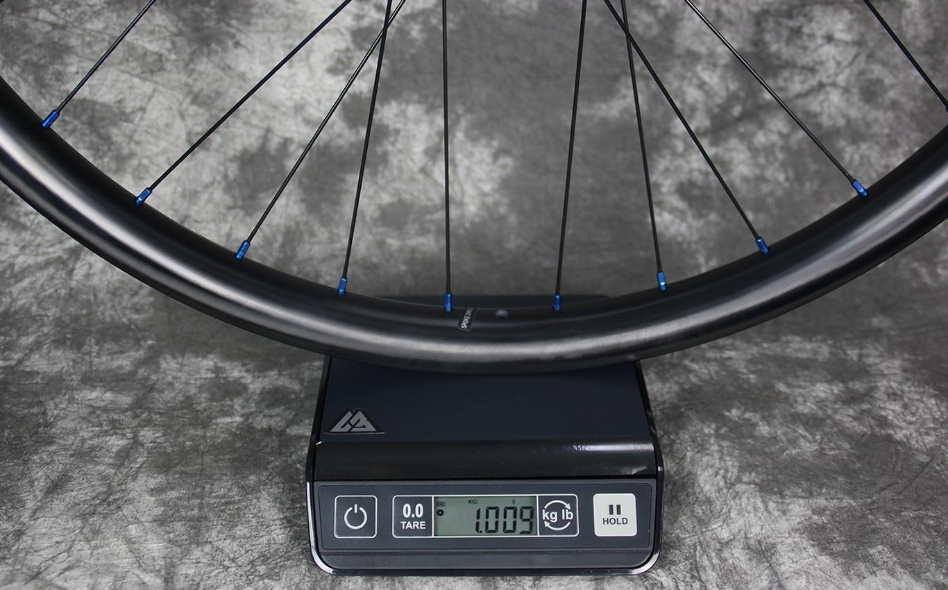 650b-mtb-en732-rear-carbon-wheel-measured-weight-1009g