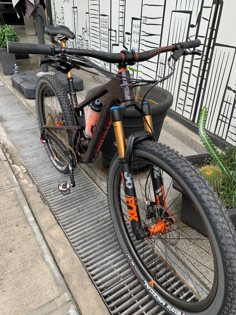 EN932 29er MTB Enduro Carbon Wheelset on Santa Cruz Frameset