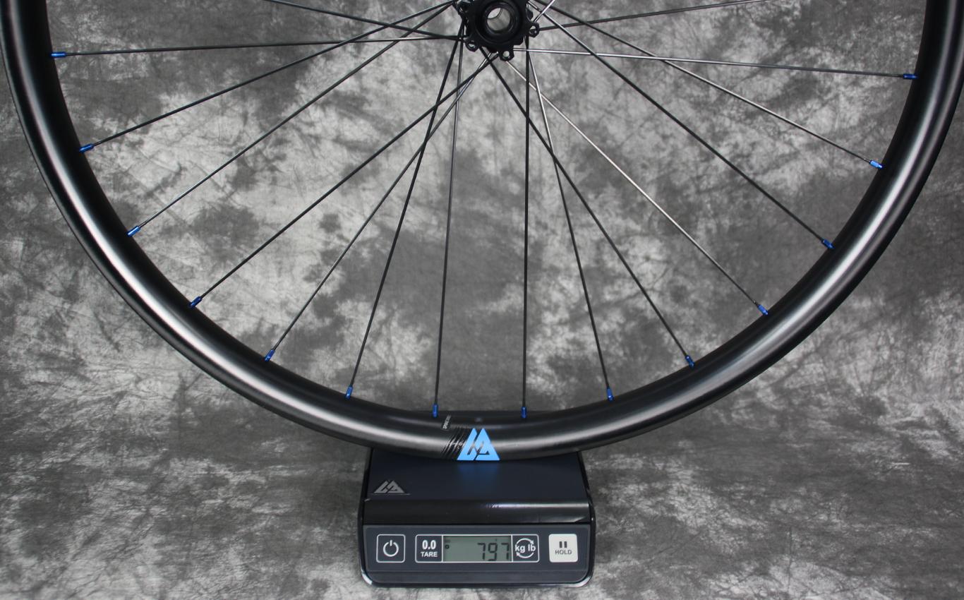EN93232mm Inner/38mm Outer Widths, 25mm Depth Carbon Wheelset