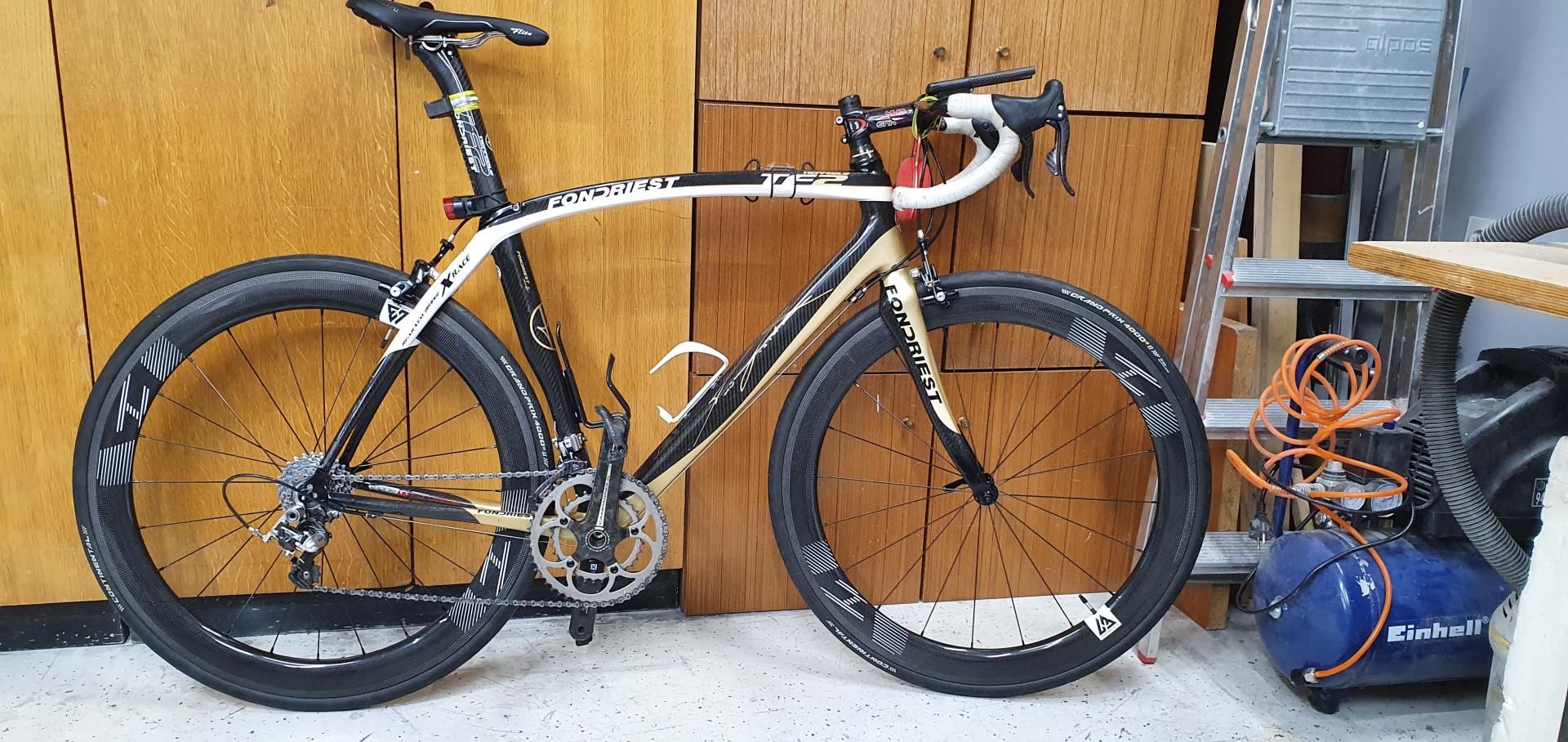 fondriest-tf2-v-brake-frameset-with-light-bicycle-r55-carbon-fiber-wheelset-and-continental-gp4k-ii-tubeless-tires