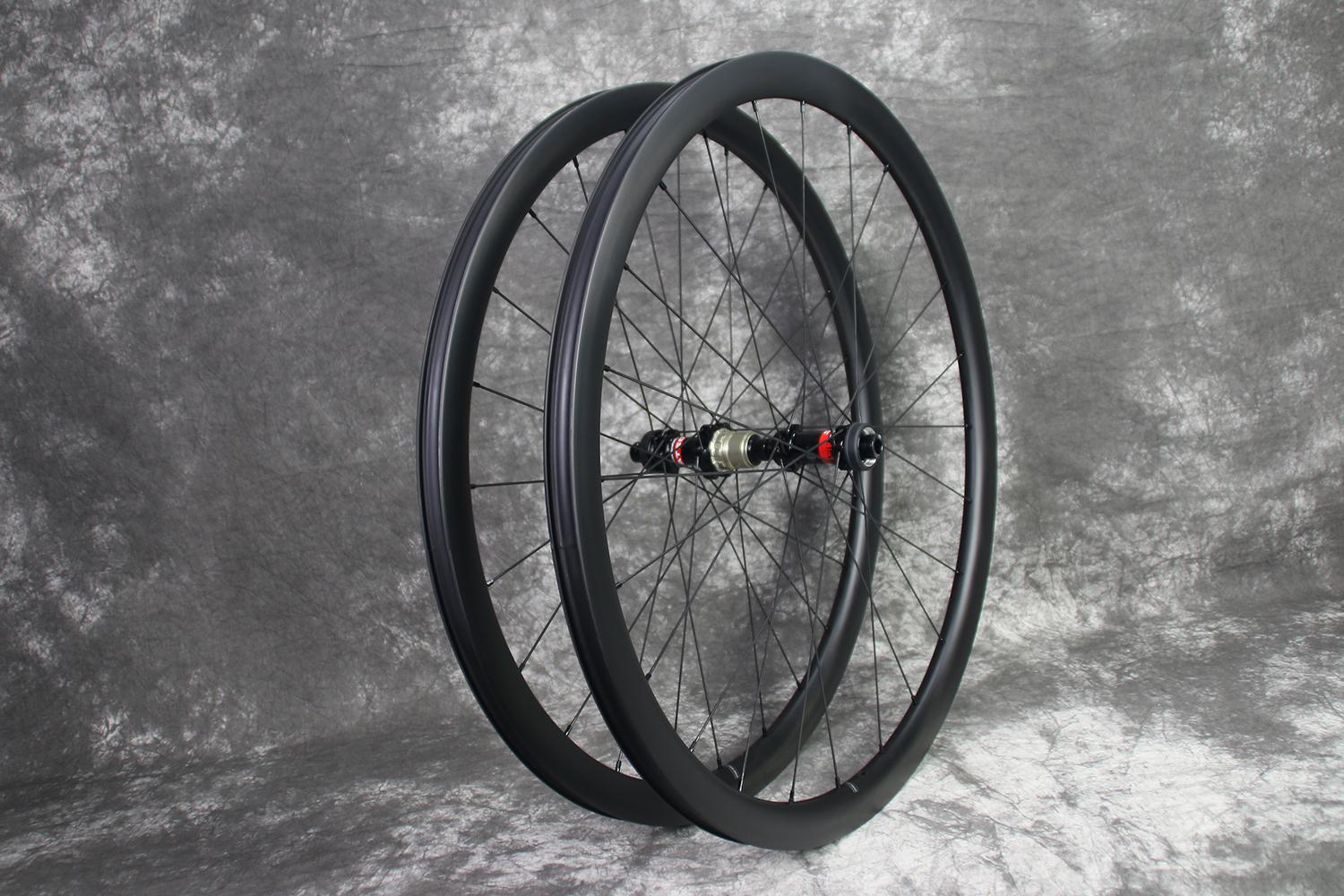 ar35-700c-road-disc-tubeless-compatible-ud-matte-carbon-wheel