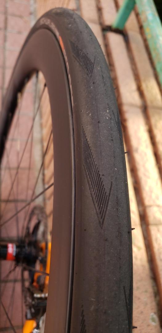 700c-gravel-carbon-fiber-matte-finish-tubeless-rim-novatec-d412sb-rear-hub-schwalbe-pro-one-tubeless-tire