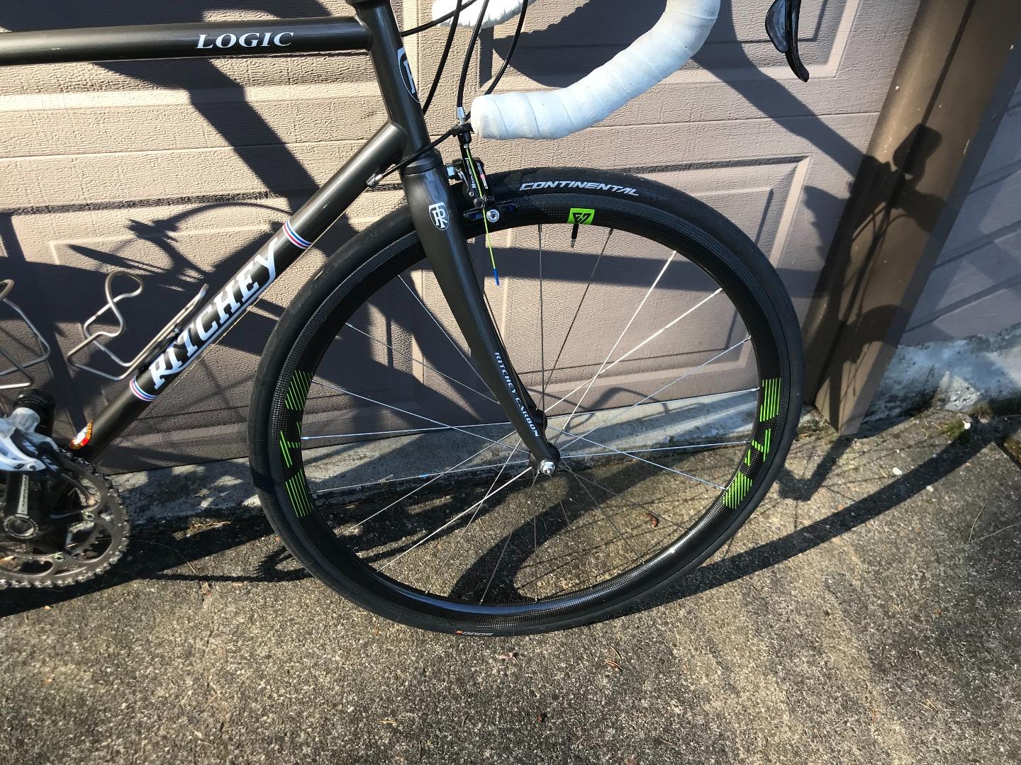light-bicycle-r35-carbon-road-rim-brake-wheel-front