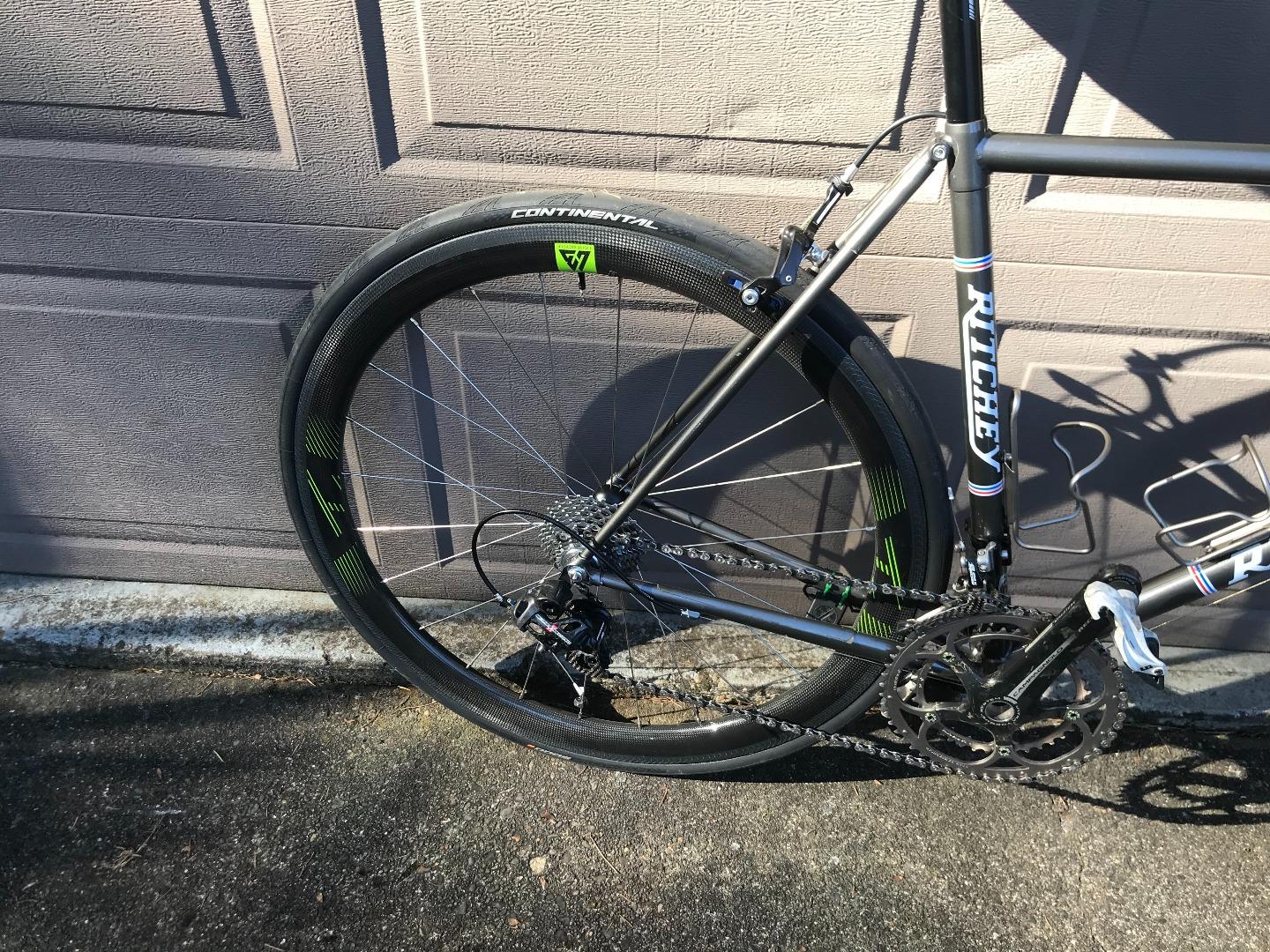 light-bicycle-r45-carbon-road-wheel-rear-with-conti-gp5000