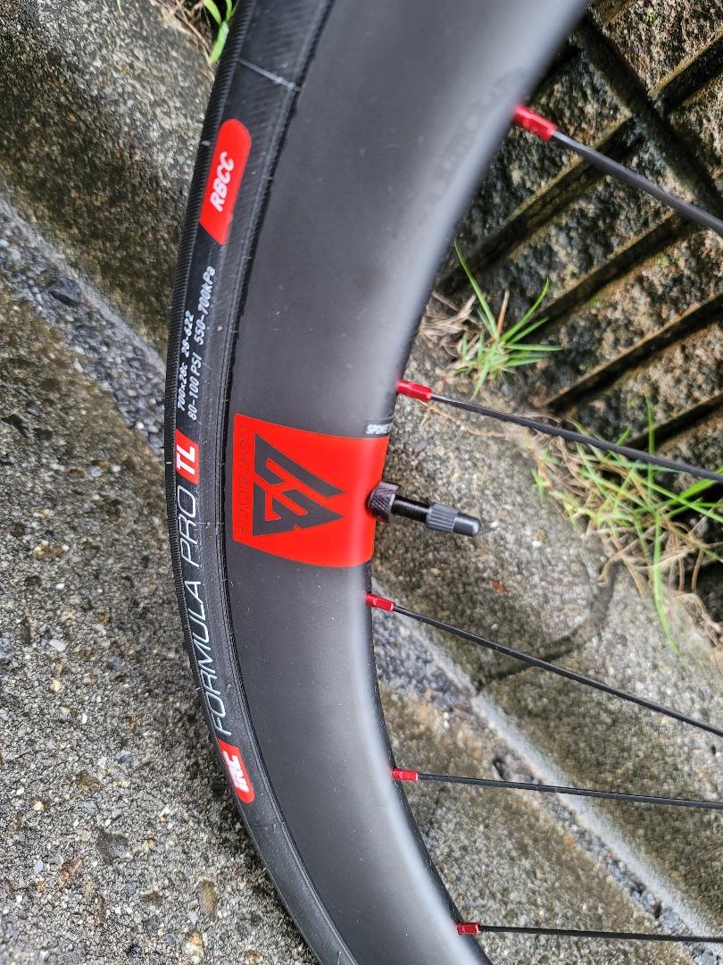 R45 Disc Review 45mm Carbon Wheels On Elves Vanyar